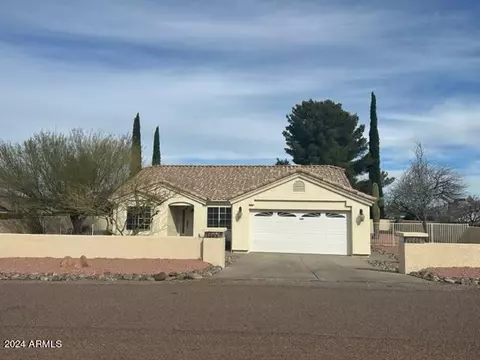 1387 S Arcadia Dr, Globe, AZ 85501