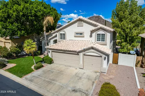 Exterior - 1726 E Sheena Dr, Phoenix, AZ 85022 photo 8 of 11