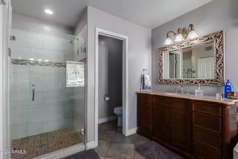 Bath - 1726 E Sheena Dr, Phoenix, AZ 85022 photo 2 of 4