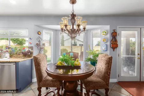 Dining - 1726 E Sheena Dr, Phoenix, AZ 85022 photo 3 of 3