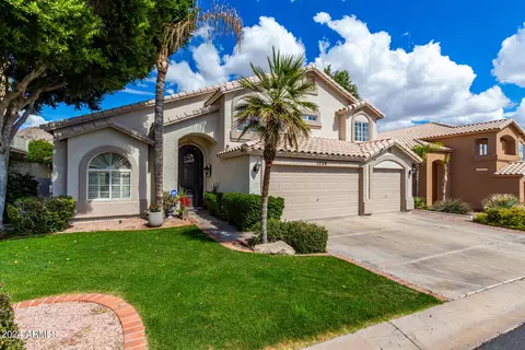 1726 E Sheena Dr, Phoenix, AZ 85022