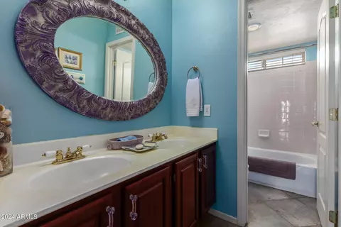 Bath - 1726 E Sheena Dr, Phoenix, AZ 85022 photo 4 of 4