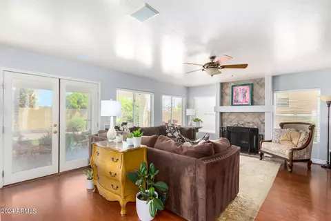 Living - 1726 E Sheena Dr, Phoenix, AZ 85022 photo 1 of 5