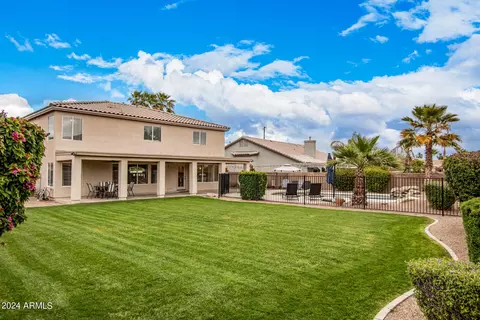 Exterior - 2537 E Sagebrush St, Gilbert, AZ 85296 photo 10 of 33