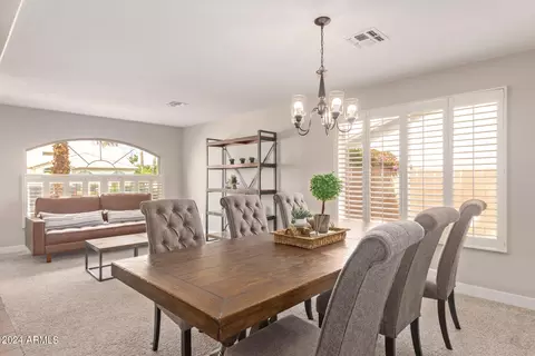 Dining - 2537 E Sagebrush St, Gilbert, AZ 85296 photo 2 of 4