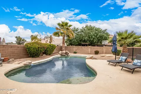 Exterior - 2537 E Sagebrush St, Gilbert, AZ 85296 photo 12 of 33