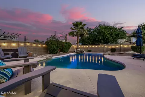 Exterior - 2537 E Sagebrush St, Gilbert, AZ 85296 photo 3 of 33