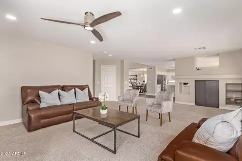 Living - 2537 E Sagebrush St, Gilbert, AZ 85296 photo 4 of 4