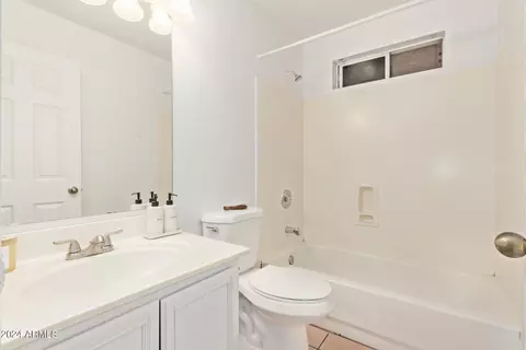 Bath - 452 S Silver Dr, Apache Junction, AZ 85120 photo 2 of 2