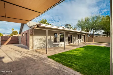 Exterior - 452 S Silver Dr, Apache Junction, AZ 85120 photo 9 of 11