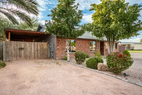 Exterior - 452 S Silver Dr, Apache Junction, AZ 85120 photo 2 of 11