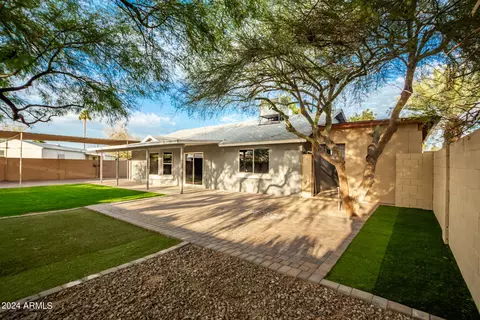 Exterior - 452 S Silver Dr, Apache Junction, AZ 85120 photo 7 of 11