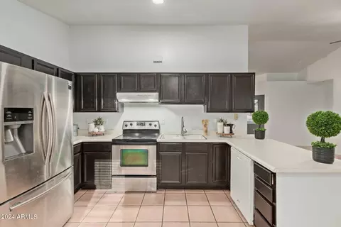 Kitchen - 452 S Silver Dr, Apache Junction, AZ 85120 photo 2 of 3