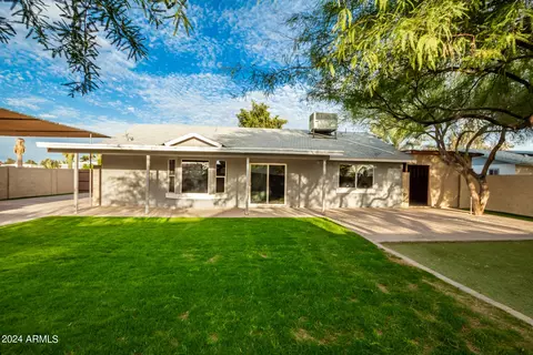 Exterior - 452 S Silver Dr, Apache Junction, AZ 85120 photo 8 of 11