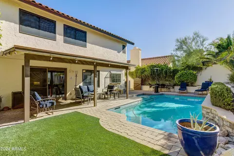 420 E Susan Ln, Tempe, AZ 85288