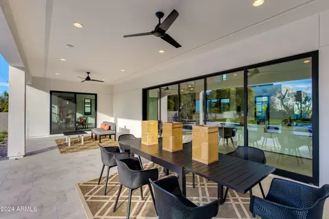 Exterior - 4164 N 33rd St, Phoenix, AZ 85018 photo 5 of 14