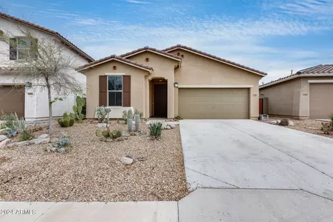 8419 S 40th Dr, Laveen, AZ 85339