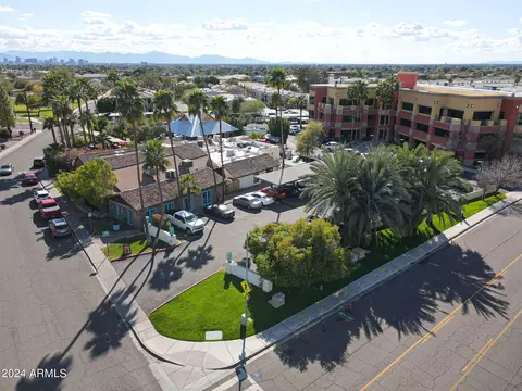View/Area - 1820 E Morten Ave #225, Phoenix, AZ 85020 photo 13 of 15