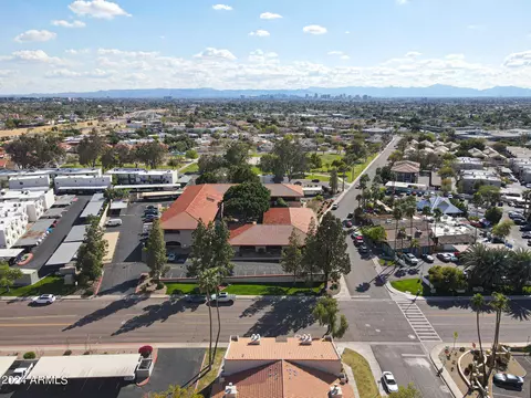 View/Area - 1820 E Morten Ave #225, Phoenix, AZ 85020 photo 10 of 15