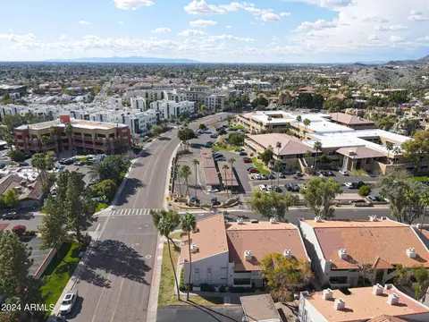 View/Area - 1820 E Morten Ave #225, Phoenix, AZ 85020 photo 6 of 15
