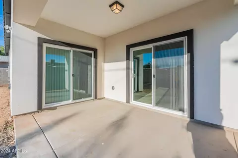 Exterior - 4812 S 35th Dr, Phoenix, AZ 85041 photo 5 of 10
