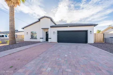Exterior - 4812 S 35th Dr, Phoenix, AZ 85041 photo 2 of 10
