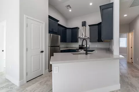 Kitchen - 4812 S 35th Dr, Phoenix, AZ 85041 photo 1 of 5