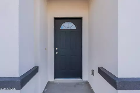 Entry Way - 4812 S 35th Dr, Phoenix, AZ 85041 photo 1 of 2