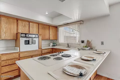 1556 W Campbell Ave, Phoenix, AZ 85015
