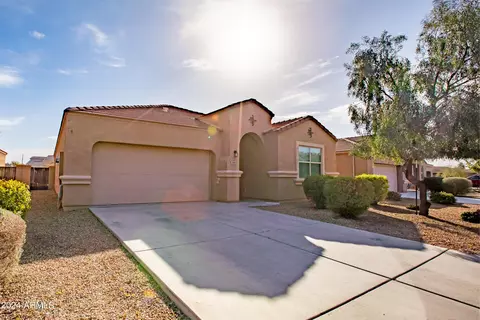 28961 N Carnelian Dr, San Tan Valley, AZ 85143