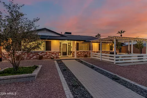 2929 E Cholla St, Phoenix, AZ 85028 photo 4