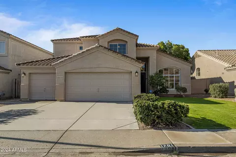 1701 W South Fork Dr, Phoenix, AZ 85045