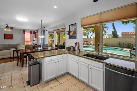 1701 W South Fork Dr, Phoenix, AZ 85045 photo 10