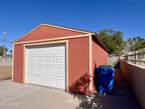 Exterior - 2326 E Culver St, Phoenix, AZ 85006 photo 4 of 10