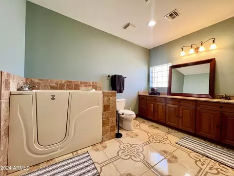 Bath - 2326 E Culver St, Phoenix, AZ 85006 photo 1 of 3