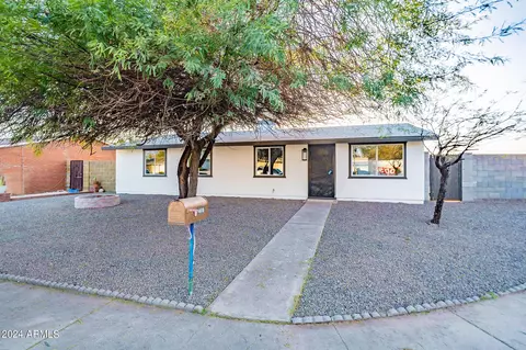 14618 N 52nd Dr, Glendale, AZ 85306