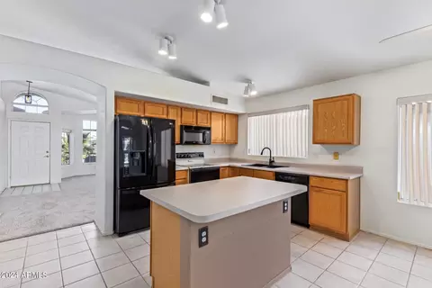 2315 E Monona Dr, Phoenix, AZ 85024 photo 10