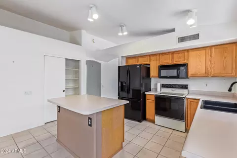 2315 E Monona Dr, Phoenix, AZ 85024 photo 13
