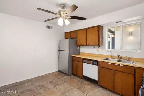 122 E June St, Mesa, AZ 85201 photo 13