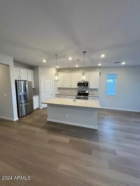 15538 W Hackamore Dr, Surprise, AZ 85387 photo 4