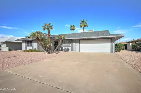 14236 N Crimson Dr, Sun City, AZ 85351