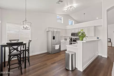 2138 E Angela Dr, Phoenix, AZ 85022 photo 6