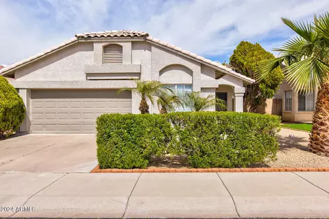 2138 E Angela Dr, Phoenix, AZ 85022