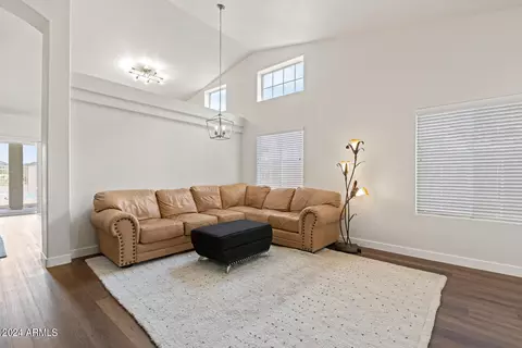 2138 E Angela Dr, Phoenix, AZ 85022 photo 3