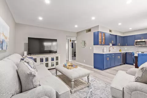 2428 E University Dr #5, Mesa, AZ 85213