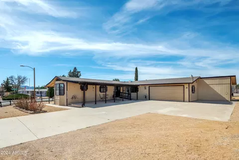 7960 E Spanish Moss Ln, Prescott Valley, AZ 86314