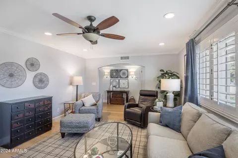 3033 N 49th Ct, Phoenix, AZ 85018 photo 9