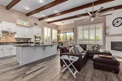 8346 E Jensen Cir, Mesa, AZ 85207 photo 6
