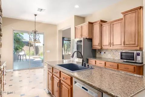 2140 E Caldwell St, Phoenix, AZ 85042 photo 13