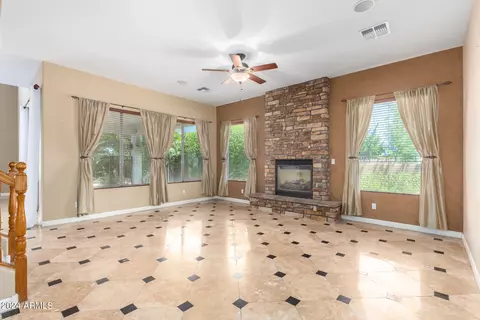 2140 E Caldwell St, Phoenix, AZ 85042 photo 9